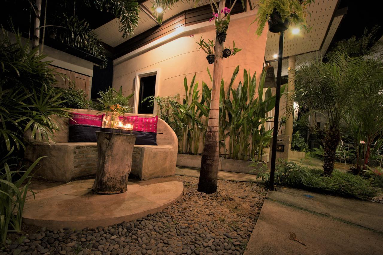 Casa Malee Hotel Chiang Mai Buitenkant foto